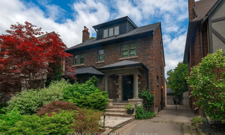 61 Grenview Boulevard N