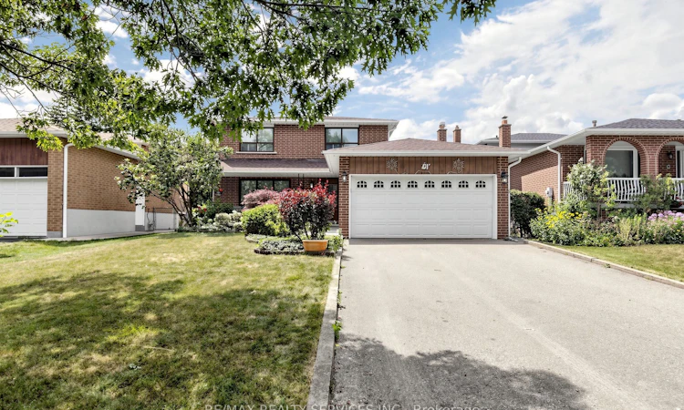 25 Malcolm Crescent