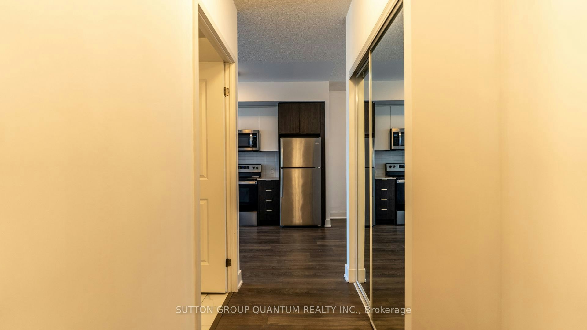 1105-204 Burnhamthorpe Road, Mississauga, ON, L5A 0B3 - 7