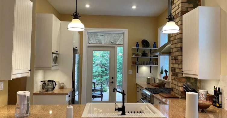 Main-55 West Lodge Avenue, Toronto, ON, M6K 2T6 - 5