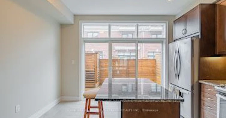 2037 Queensborough Gate, Mississauga, ON, L5M 0Y1 - 13