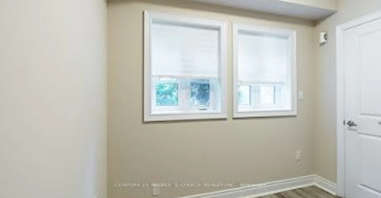 2037 Queensborough Gate, Mississauga, ON, L5M 0Y1 - 4