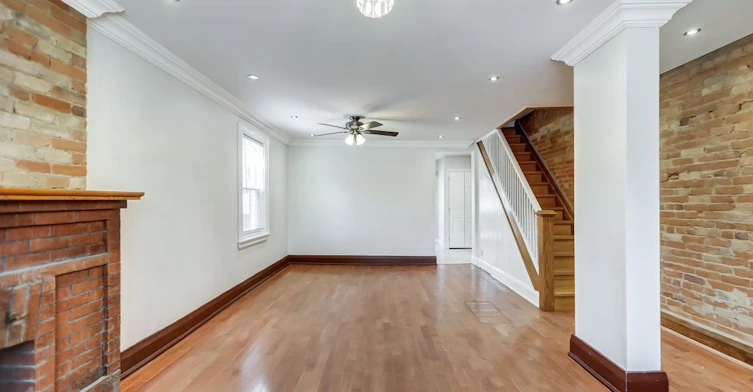 26 Grandville Avenue, Toronto, ON, M6N 4T9 - 5