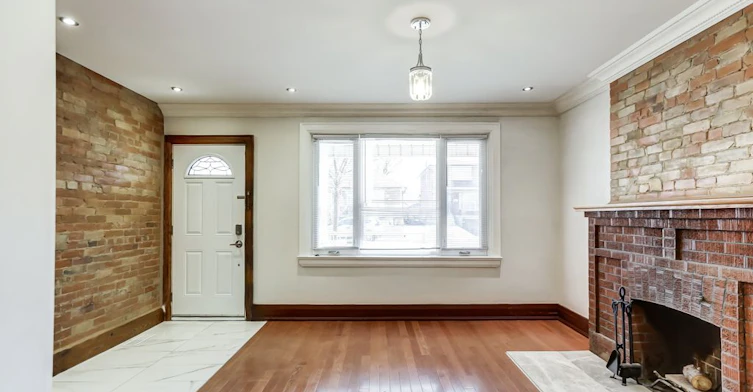 26 Grandville Avenue, Toronto, ON, M6N 4T9 - 7