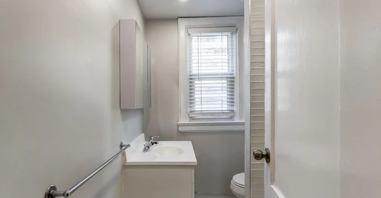 26 Grandville Avenue, Toronto, ON, M6N 4T9 - 22