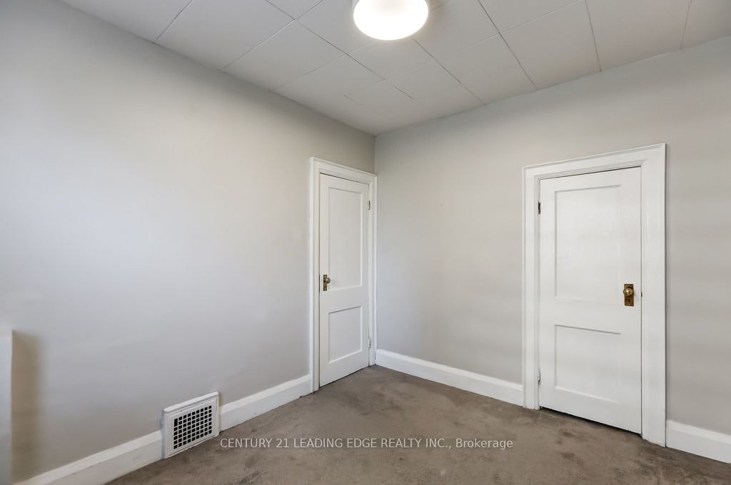 26 Grandville Avenue, Toronto, ON, M6N 4T9 - 21