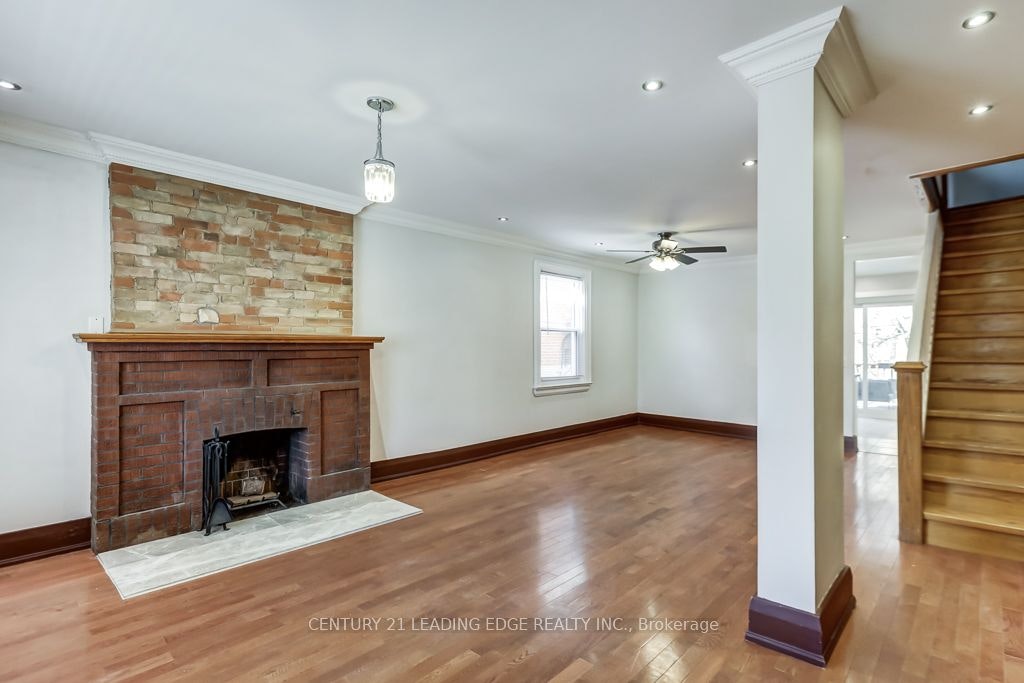 26 Grandville Avenue, Toronto, ON, M6N 4T9 - 4