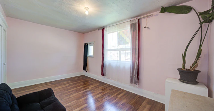 19 Armstrong Avenue, Toronto, ON, M6H 1V9 - 28