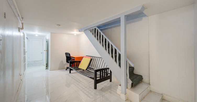 19 Armstrong Avenue, Toronto, ON, M6H 1V9 - 10