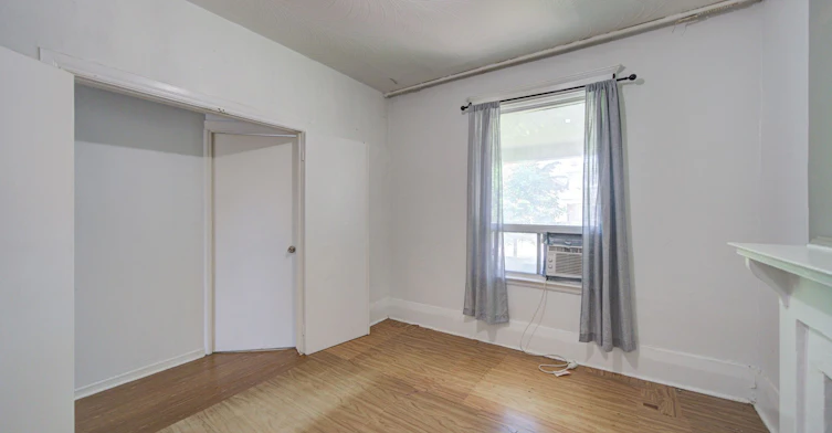 19 Armstrong Avenue, Toronto, ON, M6H 1V9 - 5