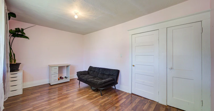 19 Armstrong Avenue, Toronto, ON, M6H 1V9 - 27