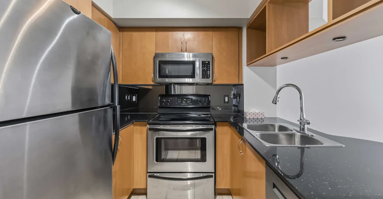 2104-4080 Living Arts Drive W, Mississauga, ON, L5B 4N3 - 18