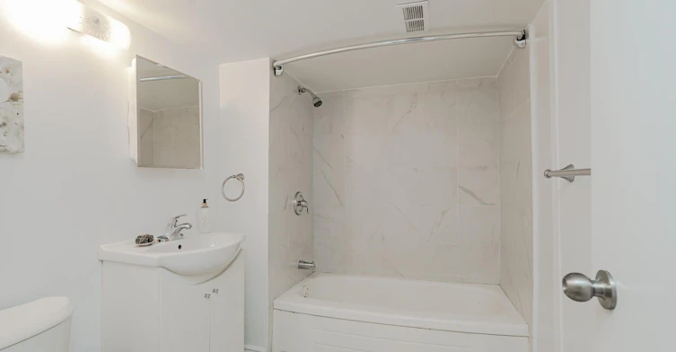 1-1311 Davenport Road, Toronto, ON, M6H 2H3 - 7