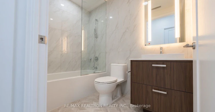 PH 35-858 Dupont Street, Toronto, ON, M6G 0C1 - 9