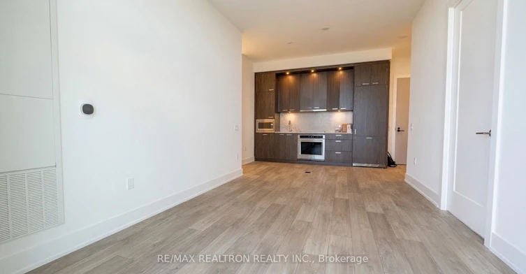 PH 35-858 Dupont Street, Toronto, ON, M6G 0C1 - 2