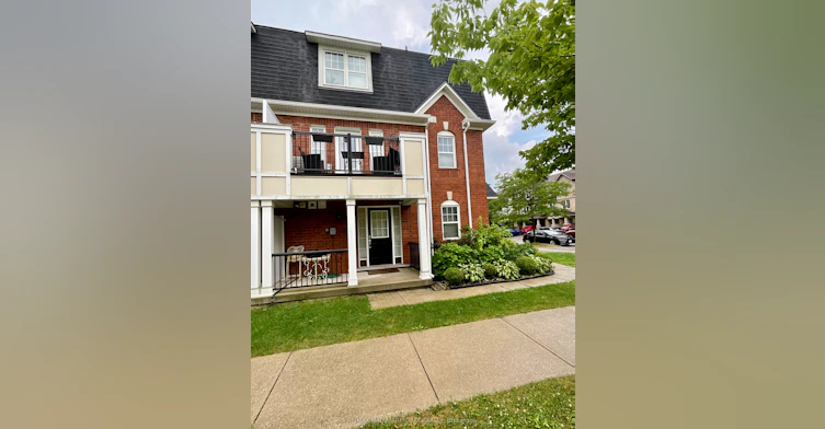 31 Colonel Frank Ching Crescent, Brampton, ON, L6Y 5W5 - 3