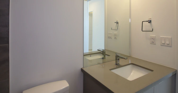 2401-297 Oak Walk Drive, Oakville, ON, L6H 3R6 - 17