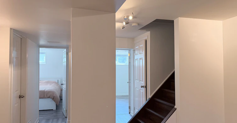 36 Strathburn Boulevard, Toronto, ON, M9M 2K3 - 6