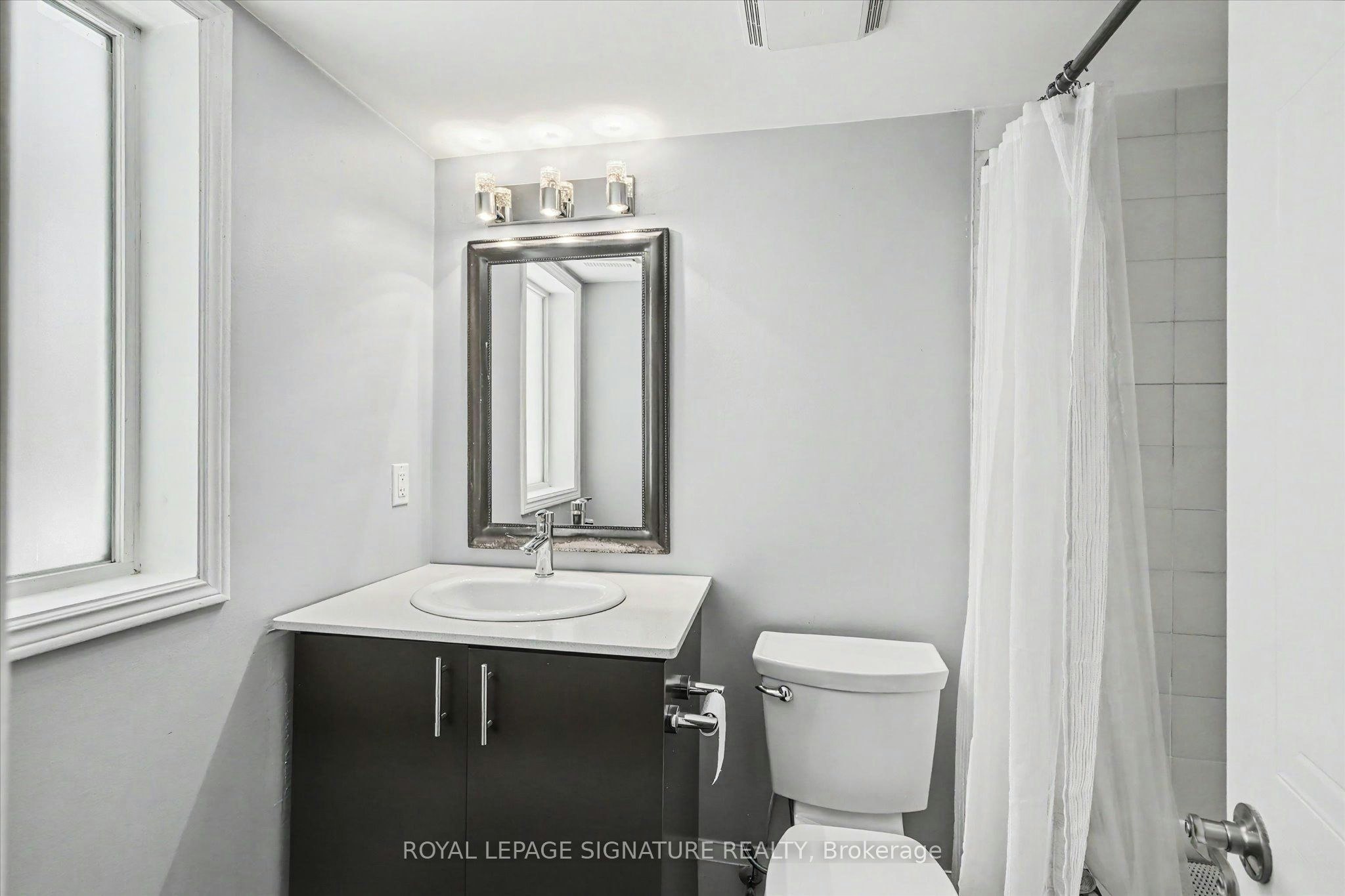 221-101 Bristol Road E, Mississauga, ON, L4Z 3P4 - 4