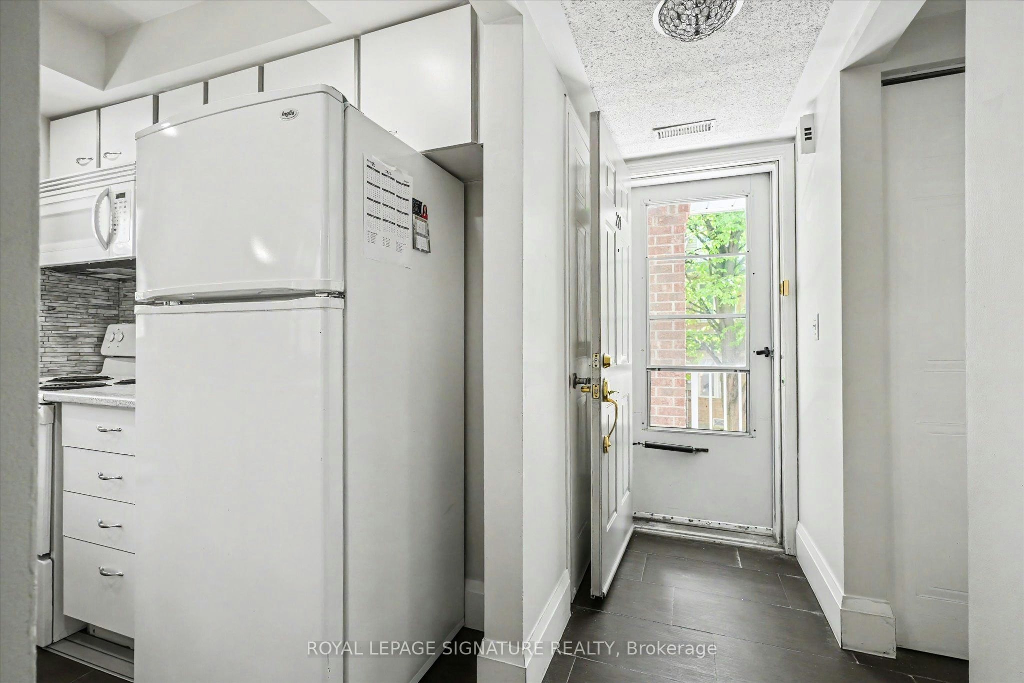 221-101 Bristol Road E, Mississauga, ON, L4Z 3P4 - 3