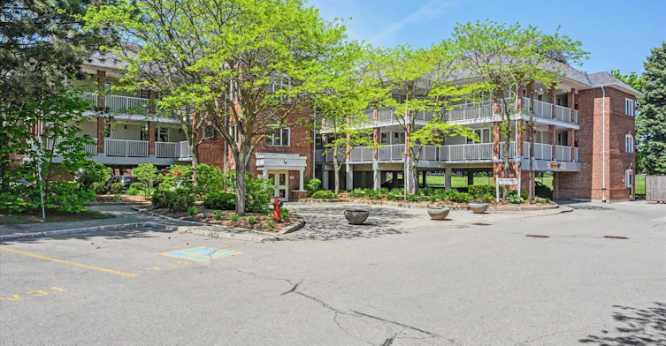 221-101 Bristol Road E, Mississauga, ON, L4Z 3P4