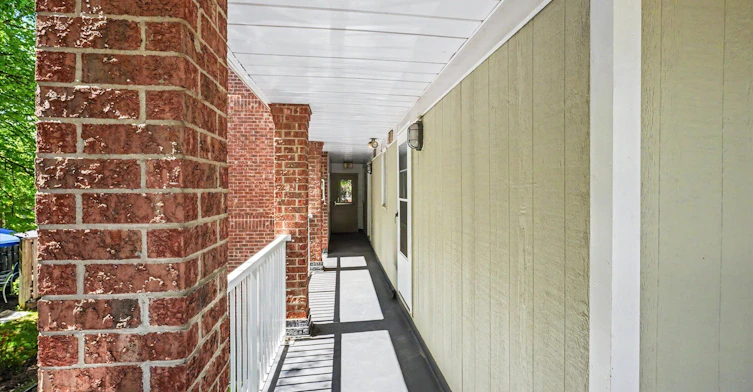 221-101 Bristol Road E, Mississauga, ON, L4Z 3P4 - 2