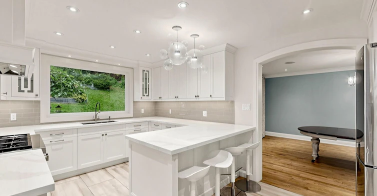 67 Bonnyview Drive, Toronto, ON, M8Y 3G7 - 10