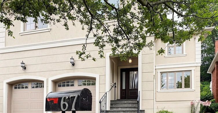 67 Bonnyview Drive, Toronto, ON, M8Y 3G7