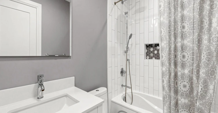 67 Bonnyview Drive, Toronto, ON, M8Y 3G7 - 37