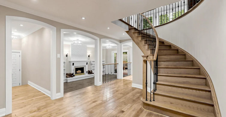 67 Bonnyview Drive, Toronto, ON, M8Y 3G7 - 5