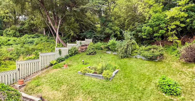 67 Bonnyview Drive, Toronto, ON, M8Y 3G7 - 4
