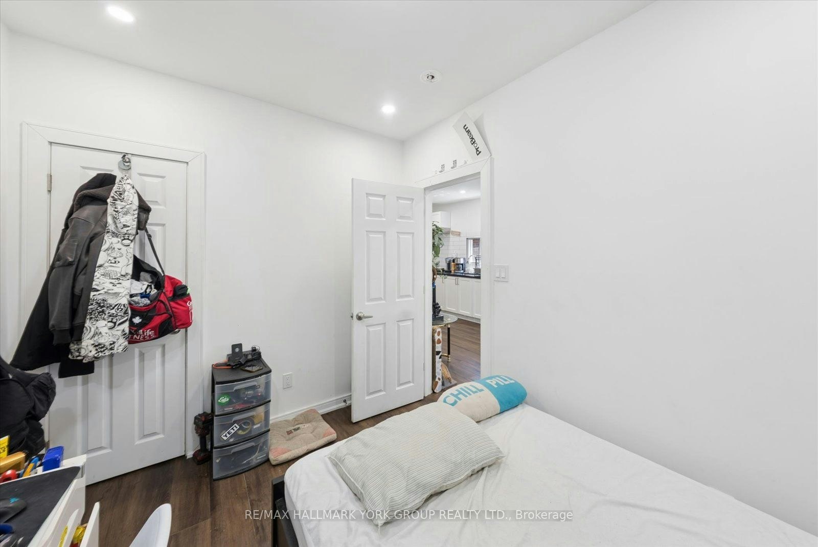 49 Cordella Avenue, Toronto, ON, M6N 2J7 - 16