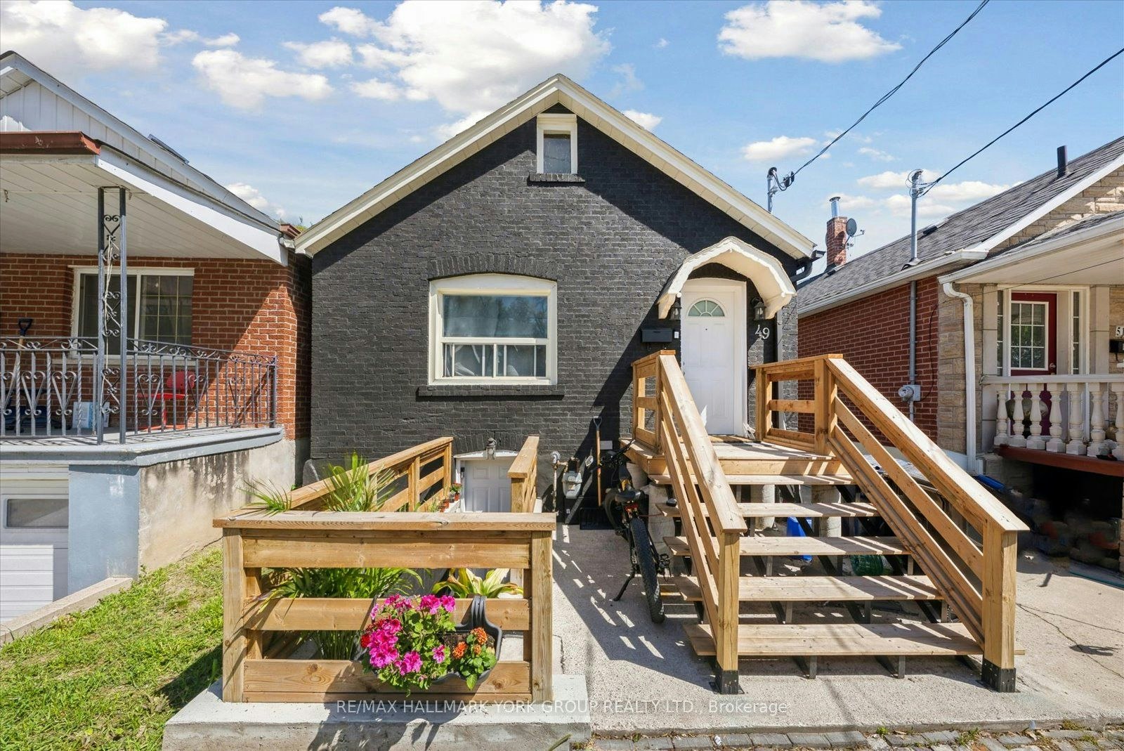 49 Cordella Avenue, Toronto, ON, M6N 2J7 - 2