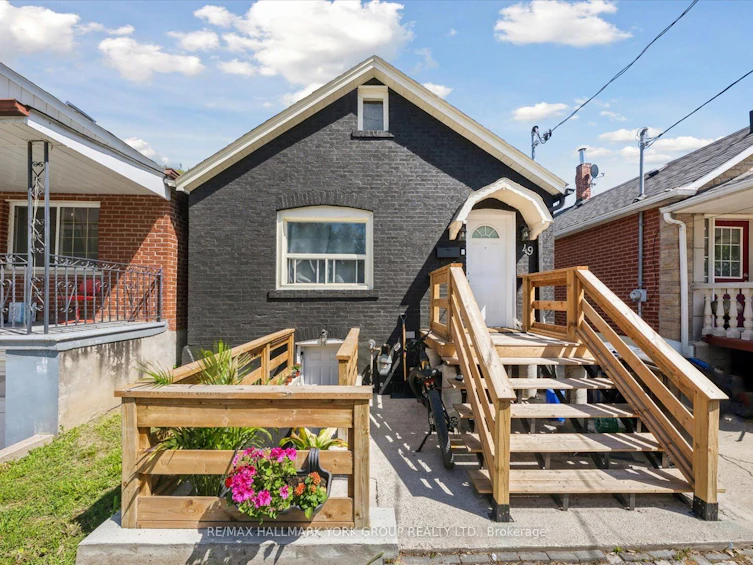 49 Cordella Avenue, Toronto, ON, M6N 2J7 - 2