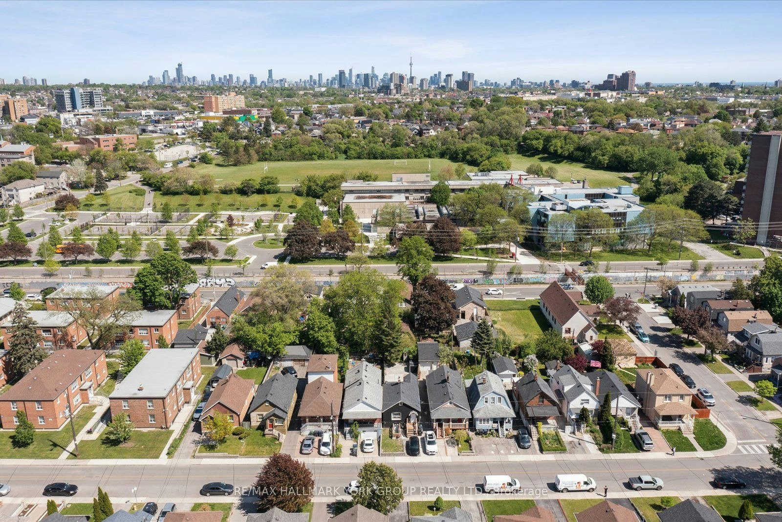 49 Cordella Avenue, Toronto, ON, M6N 2J7 - 46