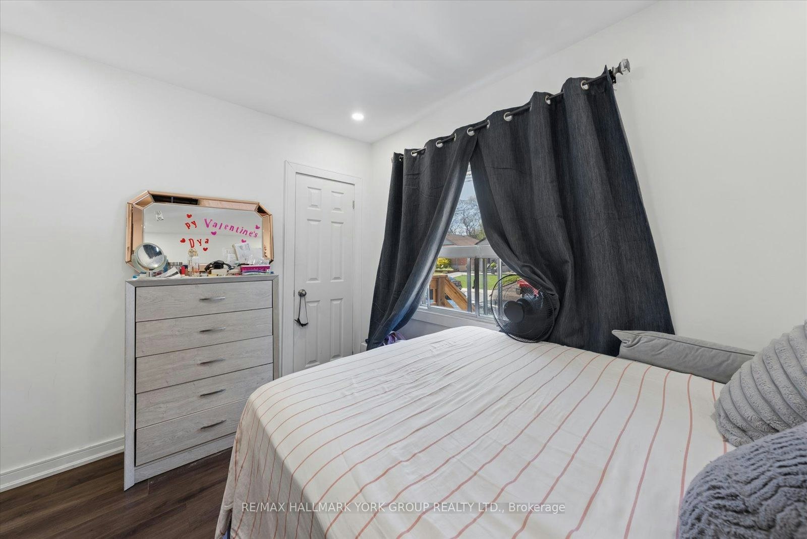 49 Cordella Avenue, Toronto, ON, M6N 2J7 - 12