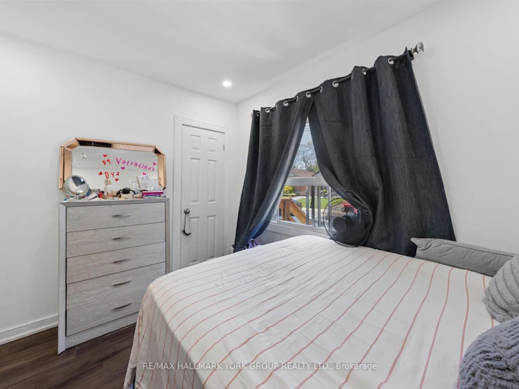 49 Cordella Avenue, Toronto, ON, M6N 2J7 - 12