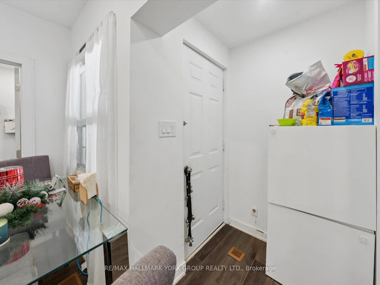 49 Cordella Avenue, Toronto, ON, M6N 2J7 - 18