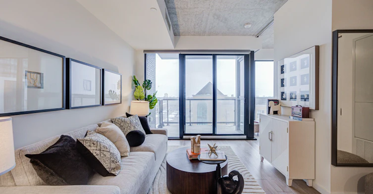 518-7 Smith Crescent, Toronto, ON, M8Z 0G3 - 16