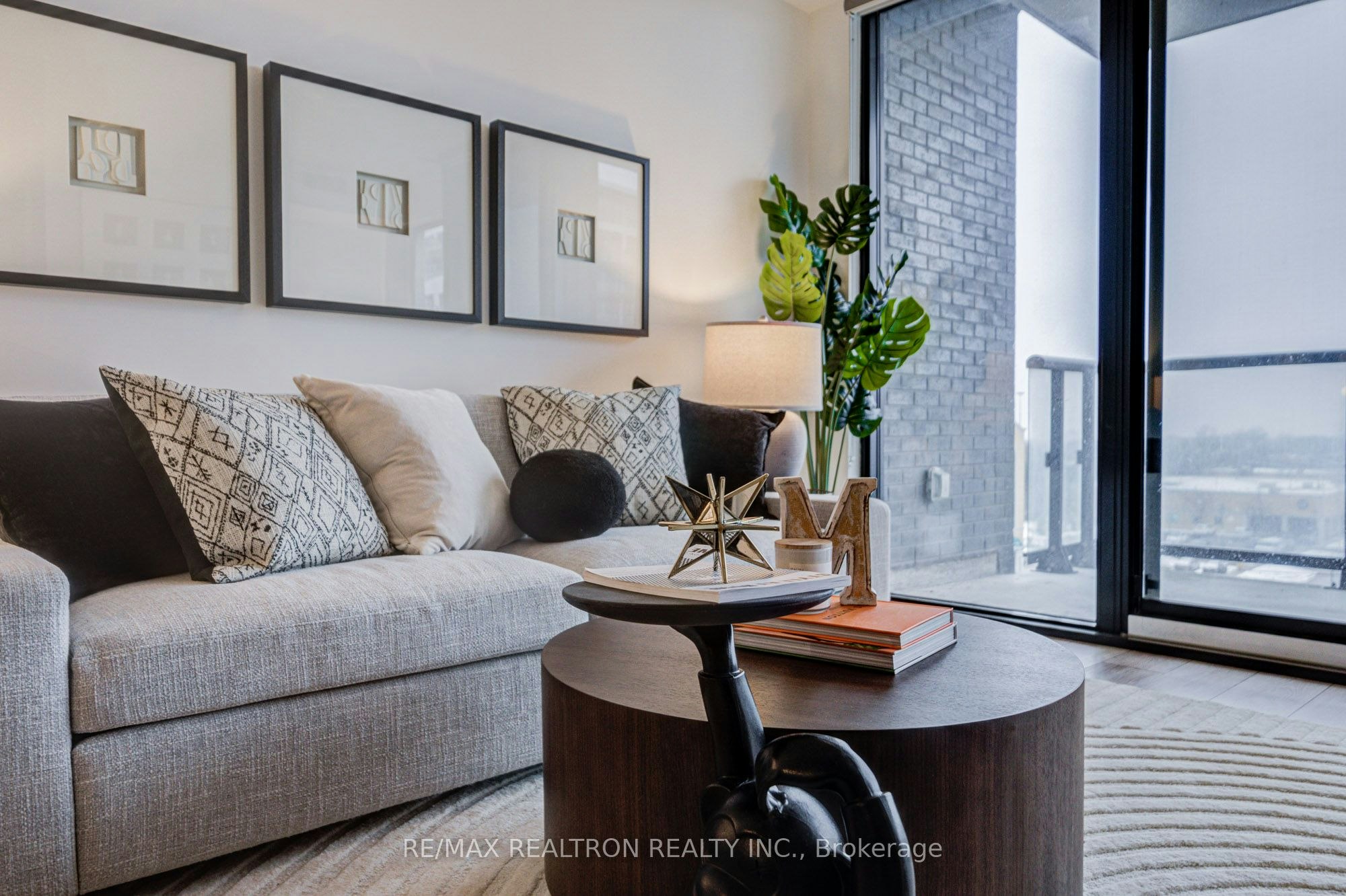 518-7 Smith Crescent, Toronto, ON, M8Z 0G3 - 18