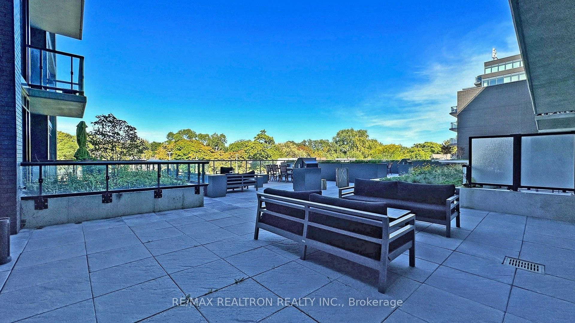 518-7 Smith Crescent, Toronto, ON, M8Z 0G3 - 44