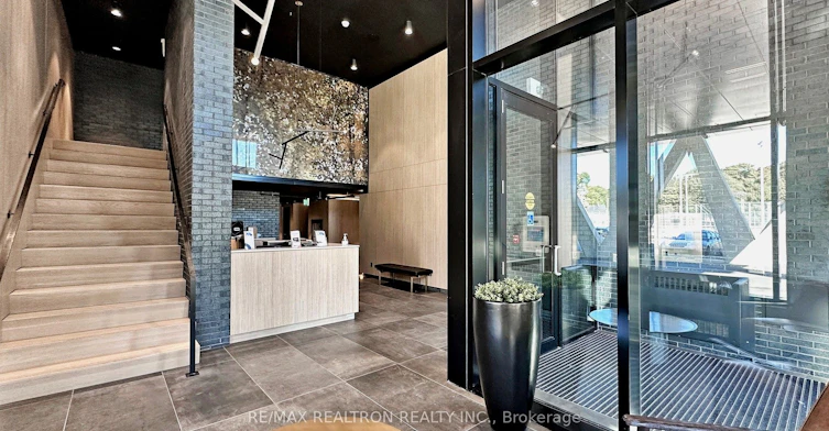 518-7 Smith Crescent, Toronto, ON, M8Z 0G3 - 4