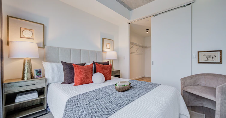 518-7 Smith Crescent, Toronto, ON, M8Z 0G3 - 22