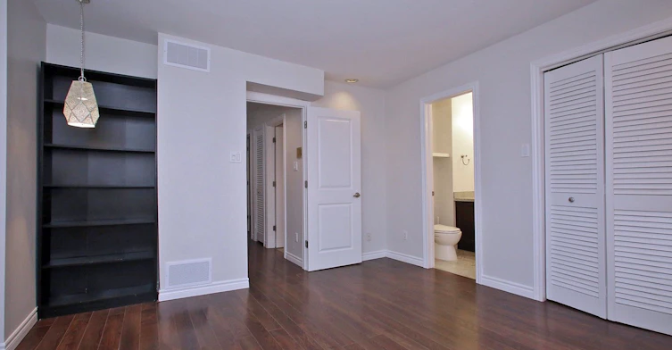 6-24 Reid Drive, Mississauga, ON, L5M 2A6 - 24