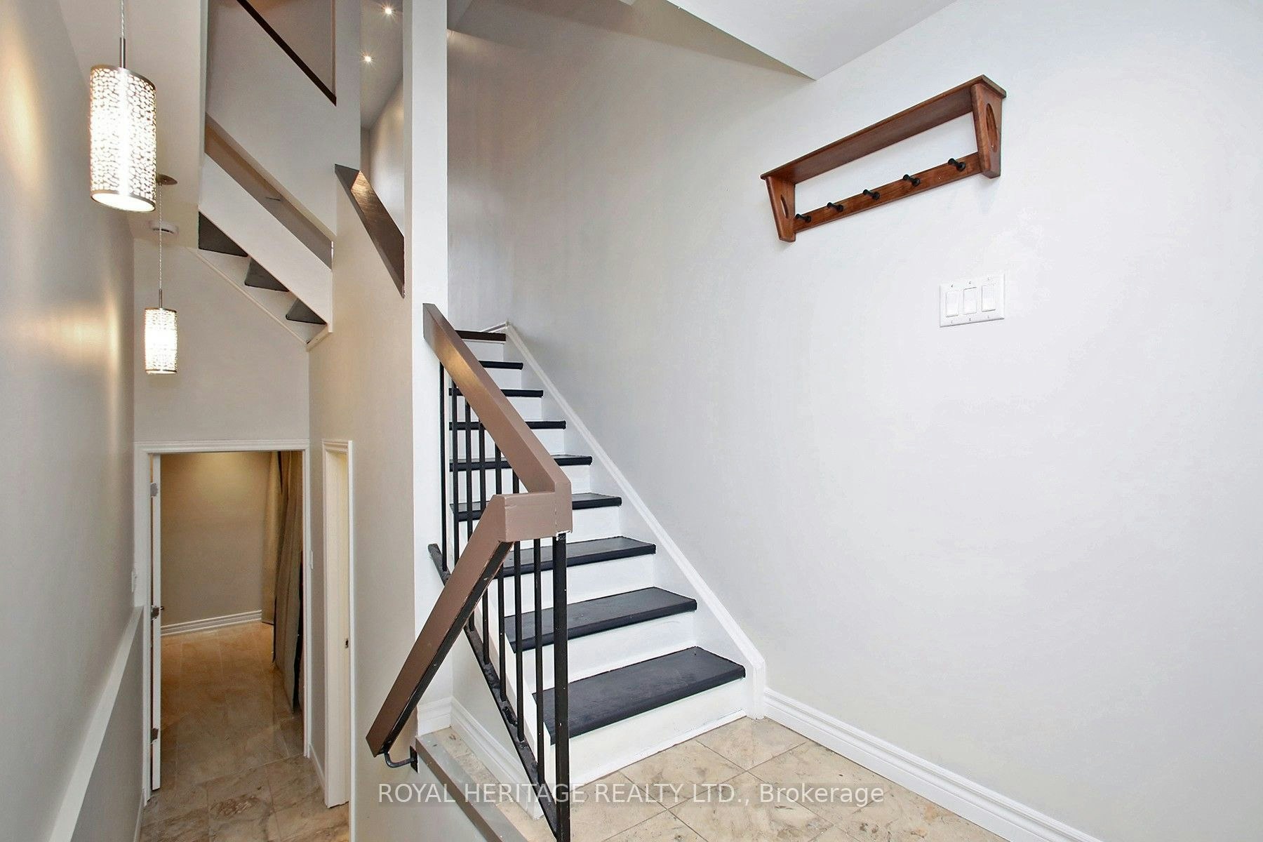 6-24 Reid Drive, Mississauga, ON, L5M 2A6 - 26