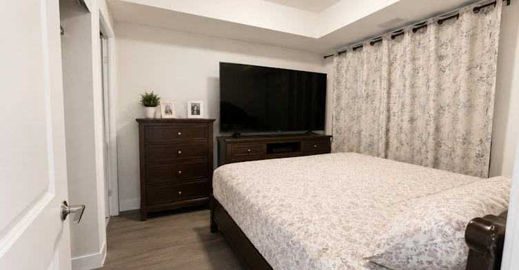 2108-202 Burnhamthorpe Road E, Mississauga, ON, L5A 0B2 - 4