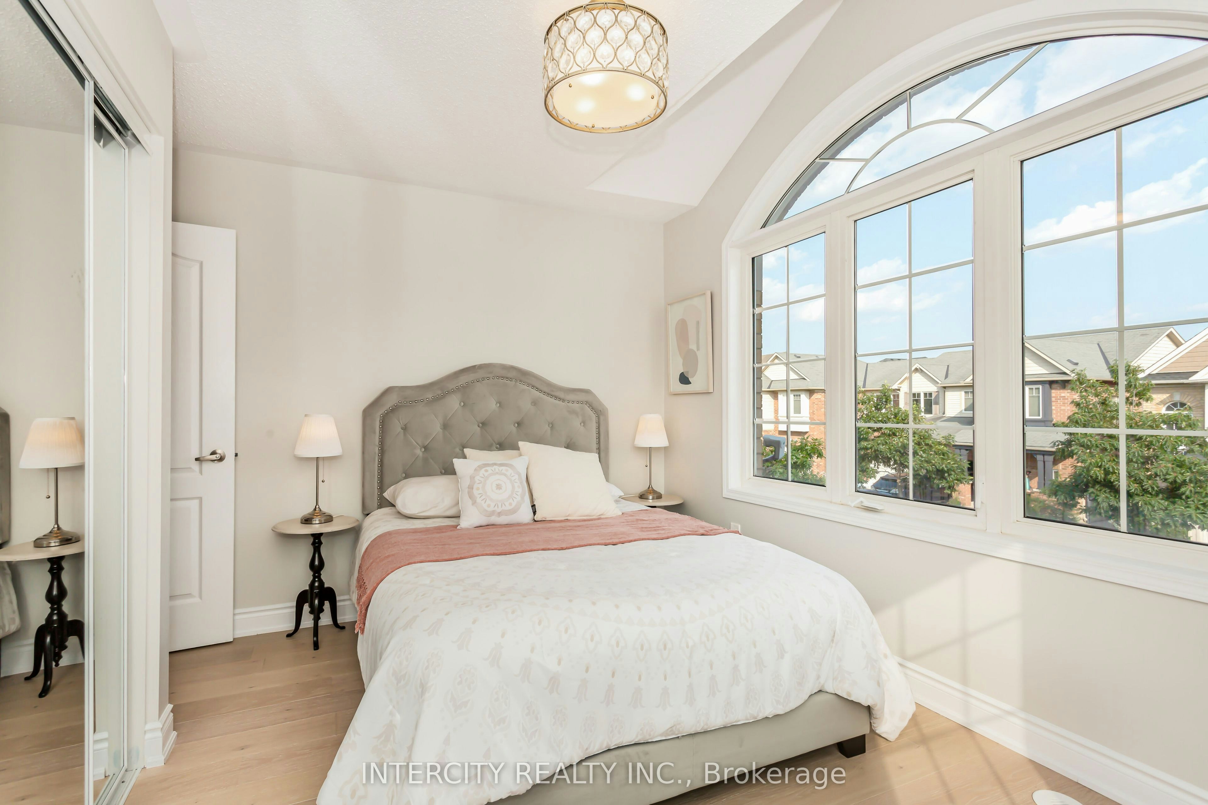 689 Ambroise Crescent N, Milton, ON, L9T 0M4 - 42