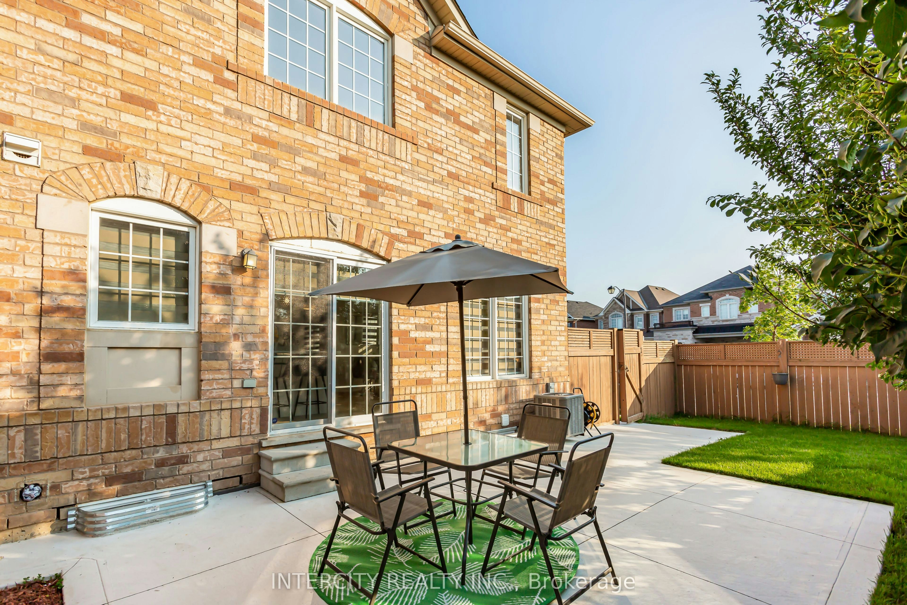 689 Ambroise Crescent N, Milton, ON, L9T 0M4 - 18