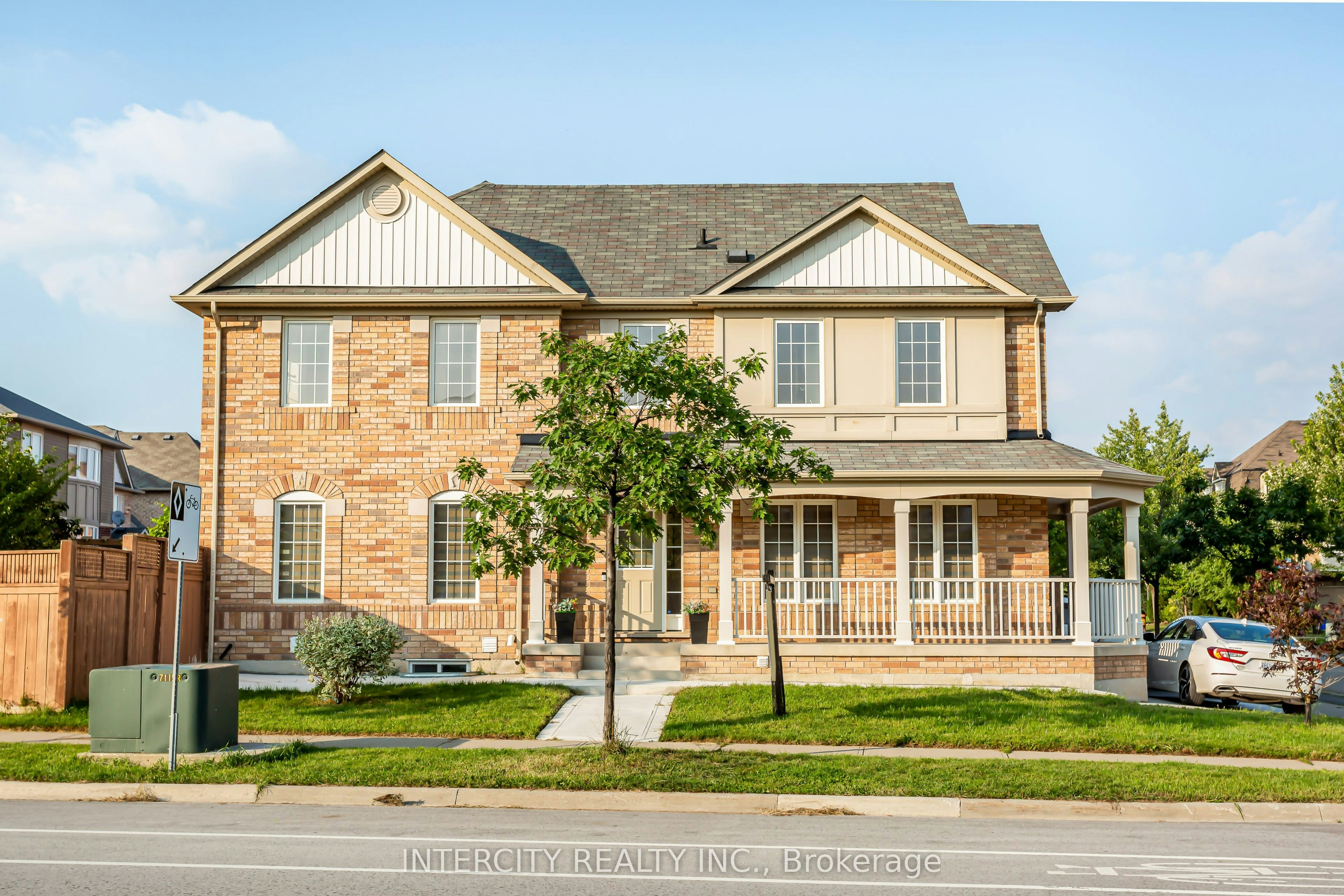 689 Ambroise Crescent N, Milton, ON, L9T 0M4