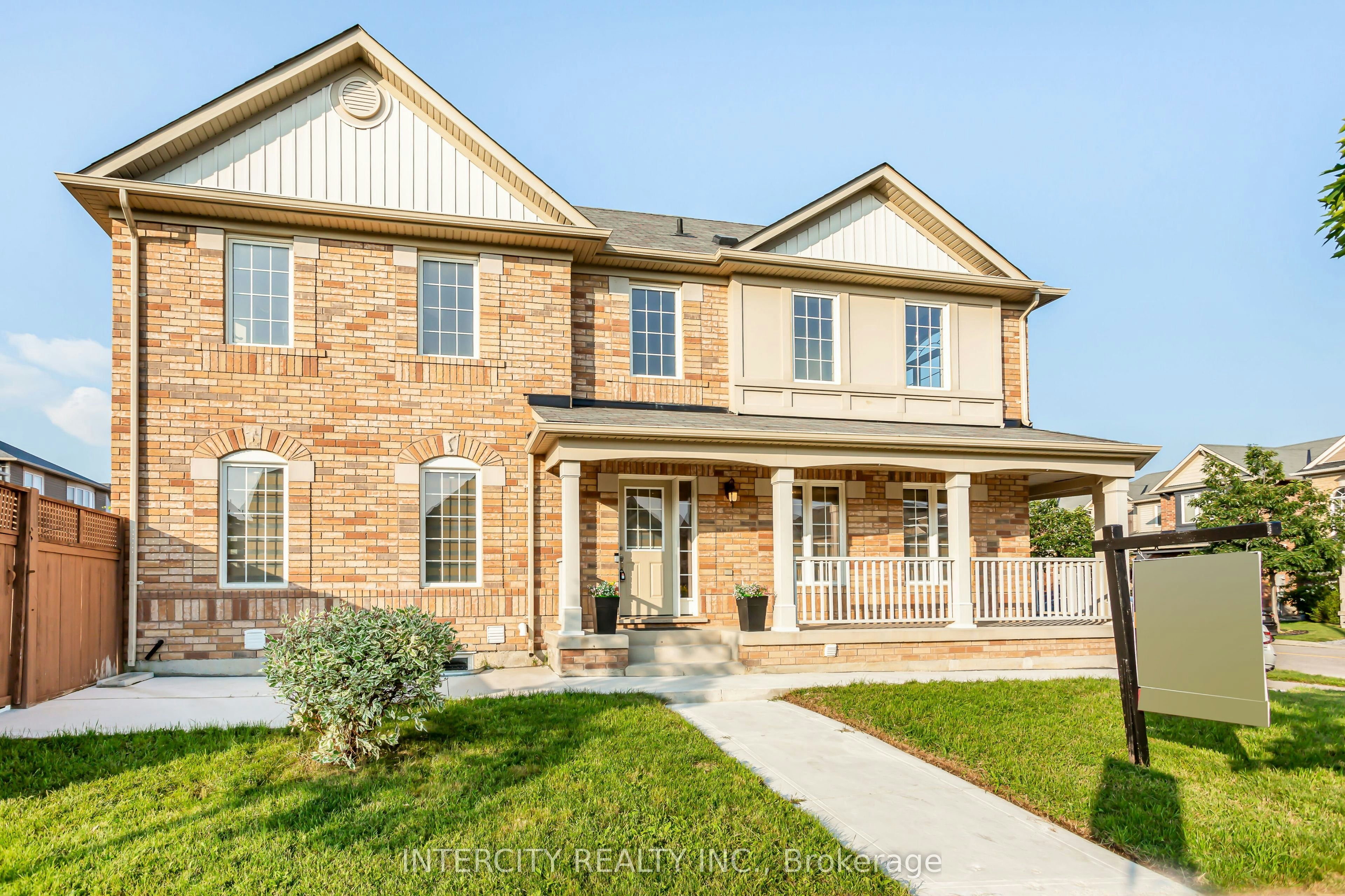 689 Ambroise Crescent N, Milton, ON, L9T 0M4 - 2